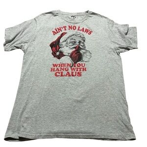 Ain’t No Laws Santa Claus Graphic Tee Size Large Christmas Humor Holiday